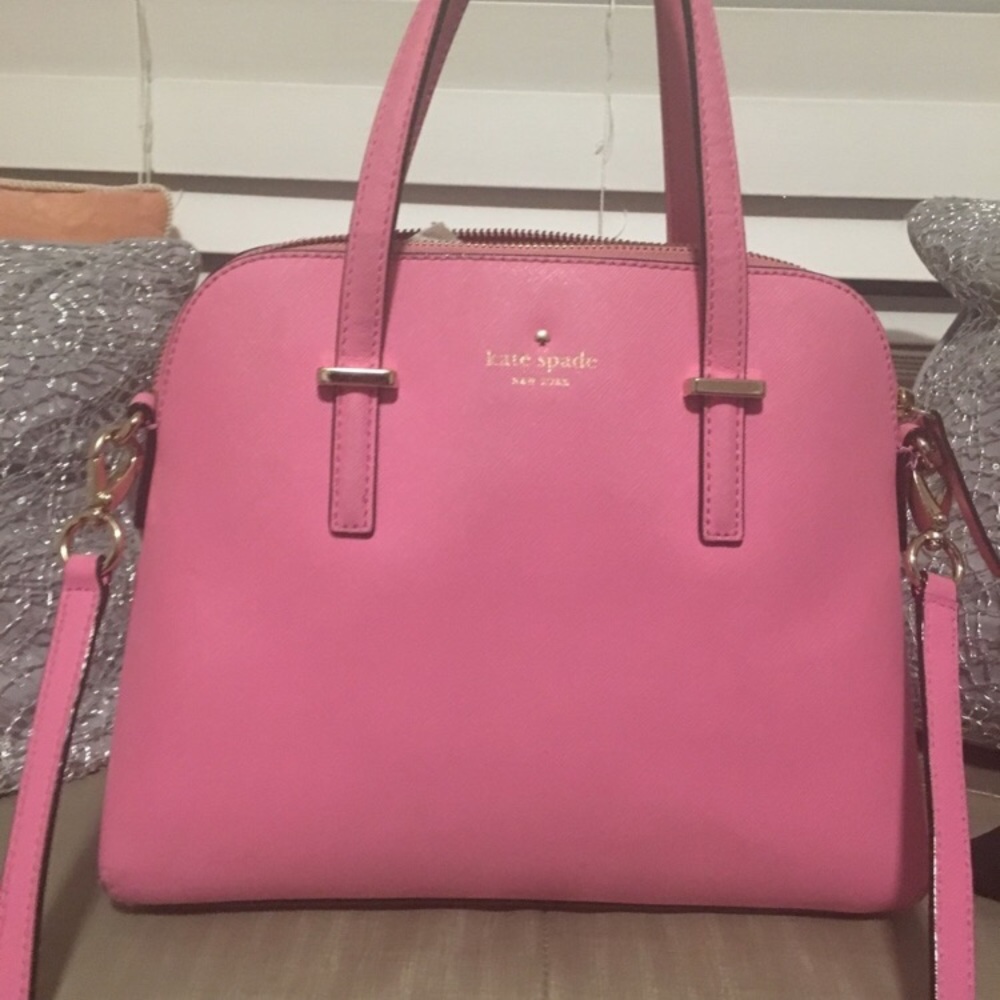 Pink Cedar street Maise